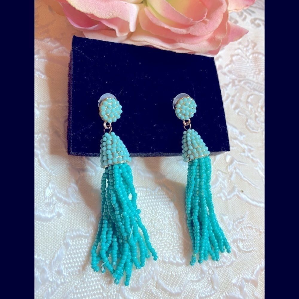 Women’s Beaded Tassel Earrings light blue